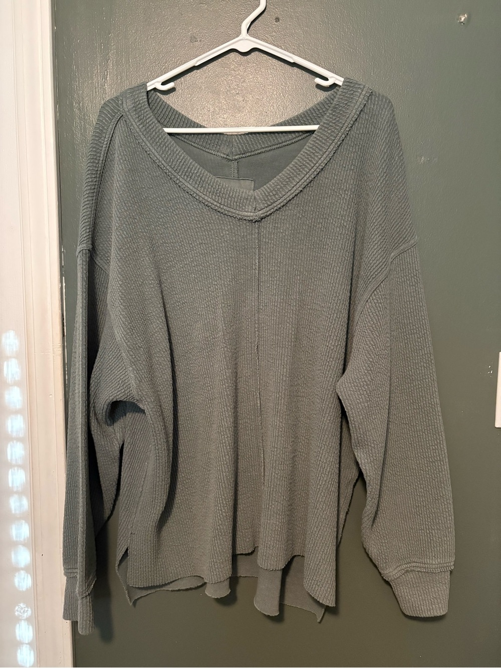 Aerie Oversized Waffle Knit V Neck Top M